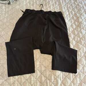 Lululemon crop pants
